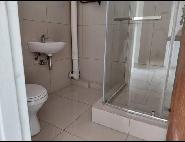 1 BEDROOM PROPERTY TO RENT IN OVERPORT